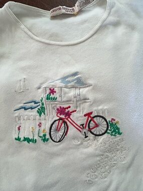 Coastal Lauren Hansen Embroidered Bicycle Graphic Tee Ivory EUC Rare SZ Medium